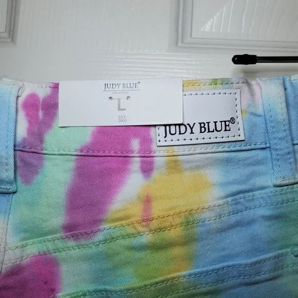 NWT Judy Blue Tie Dye Shorts Size Large - Picture 6 of 8